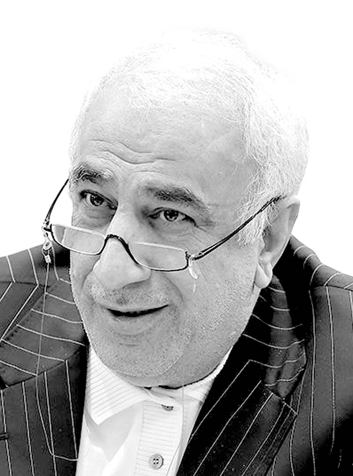 صدایی از پشت سکوت