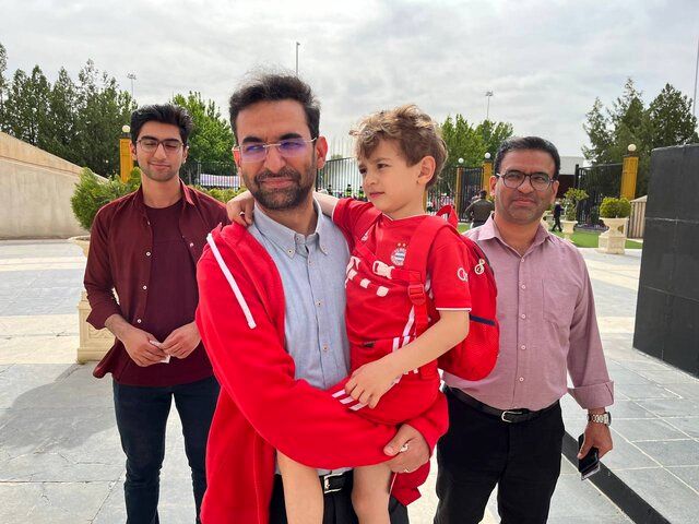 حسن روحانی طرفدار کدام تیم فوتبال است؟/ آذری جهرمی: اسحاق جهانگیری و نوبخت استقلالی بودند