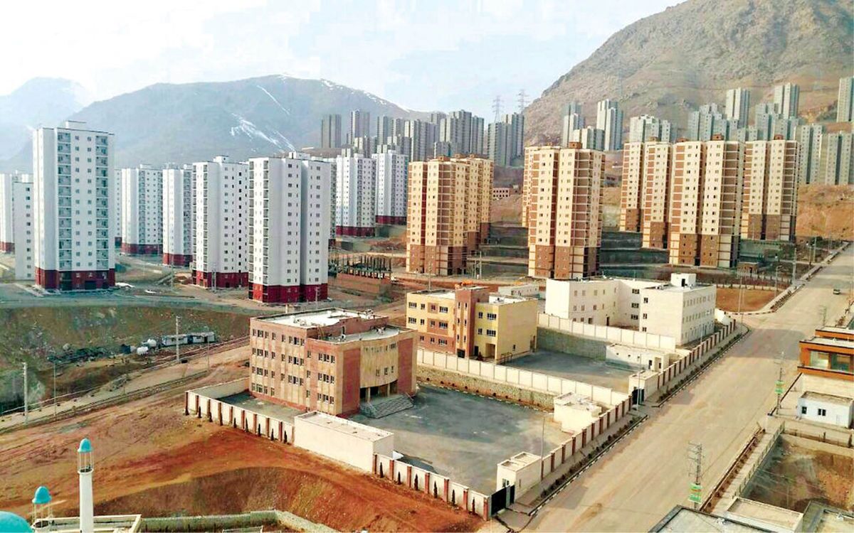 تعداد متقاضیان واجد شرایط نهضت ملی مسکن/الحاق ۴۸ هزار هکتار زمین در محدوده شهر‌ها برای ساخت مسکن
