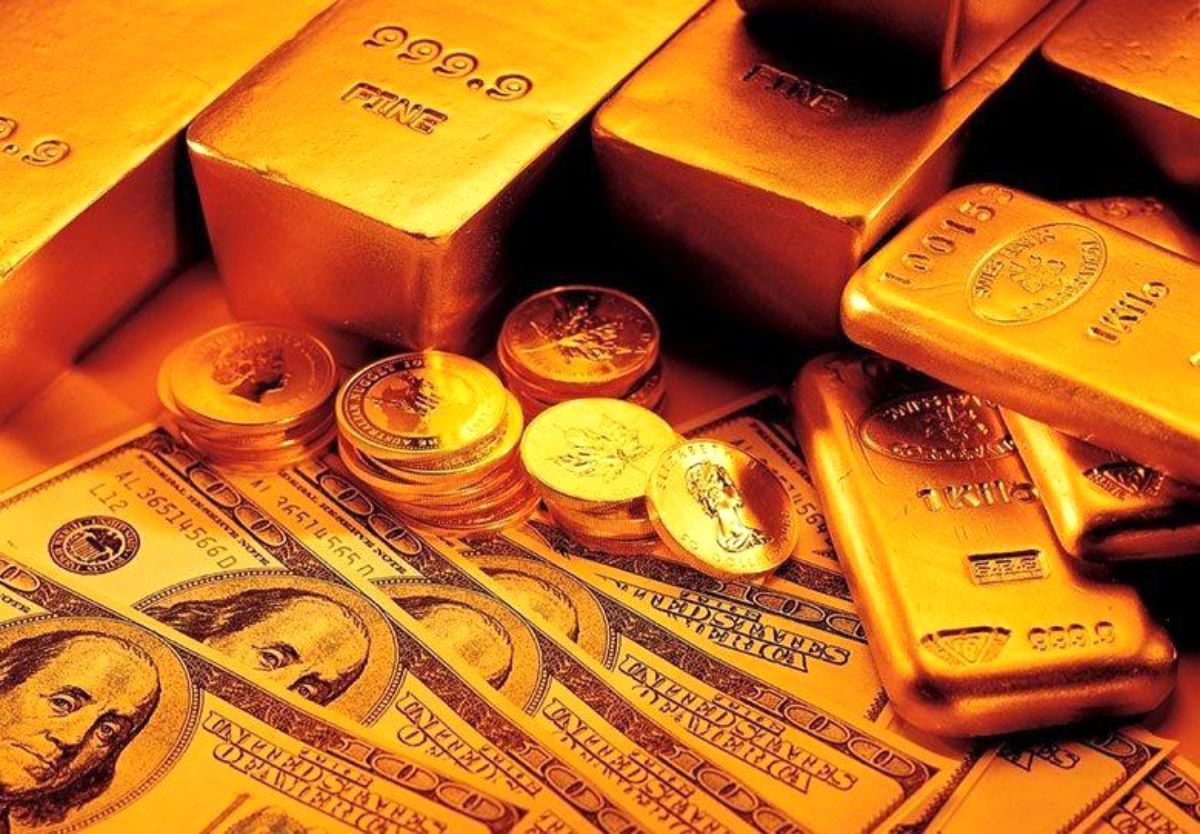 قیمت طلا، سکه و دلار امروز ۱۳۹۹/۰٢/۲۱| سقوط سکه بهار آزادی؛ دلار می‌تازد