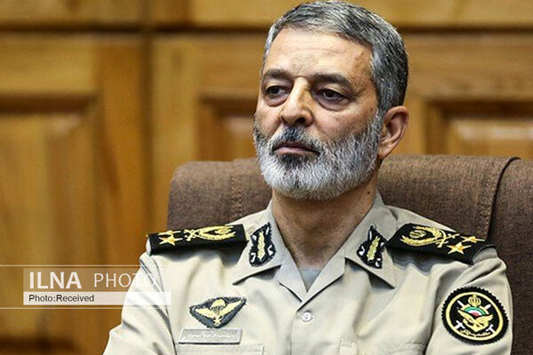 فرمانده کل ارتش پیام صادر کرد