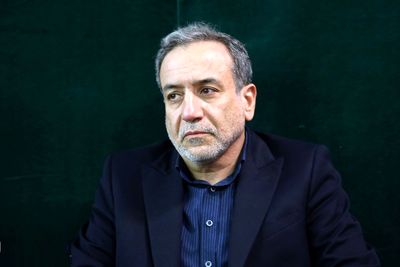 هشدار صریحی که عراقچی به همتای انگلیسی داد 2