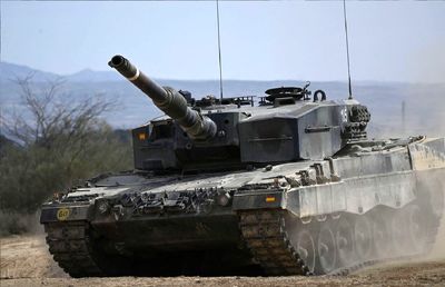  ۲۰ فروند تانک لئوپارد اسپانیا در راه اوکراین 