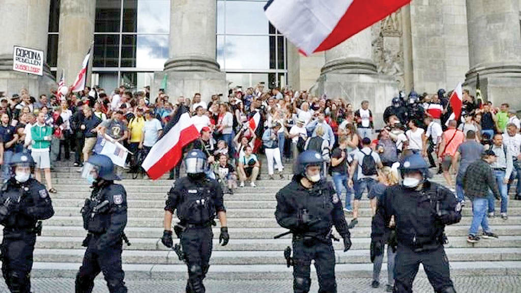 حمله «شهروندان رایش» به پارلمان آلمان