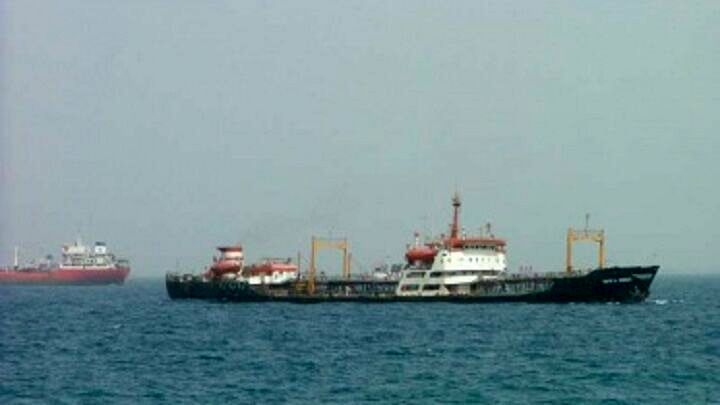 توقیف یک کشتی دیگر حامل سوخت یمن از سوی ائتلاف سعودی 