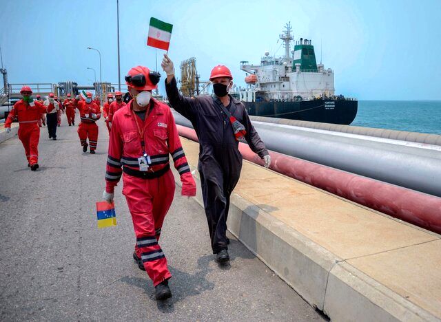 خبر رویترز از قرارداد نفتی بزرگ ایران و ونزوئلا 