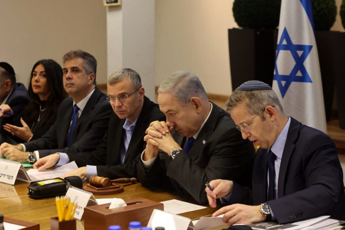 ادامه اختلافات داخلی در کابینه جنگ اسرائیل/ لغو جلسه بررسی توافق مبادله اسرا