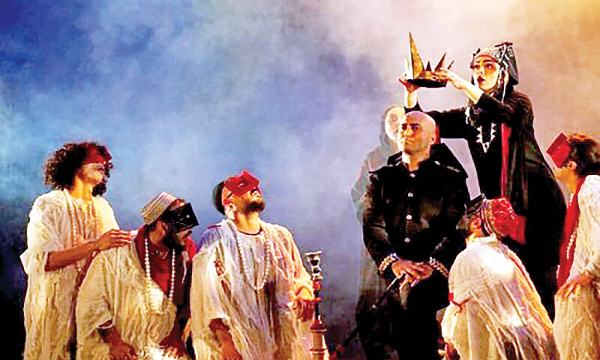میوه باغ ده‌ساله تئاتر