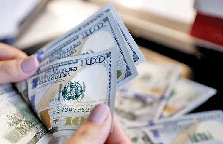 دلار به پیش‌بینی‌ها «نه» نگفت