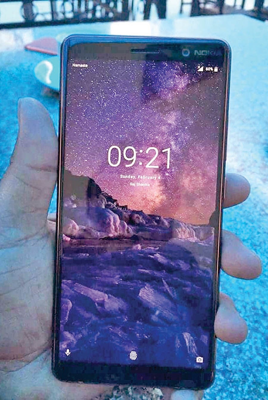 تصویر نمونه واقعی فبلت بدون حاشیه Nokia 7 Plus