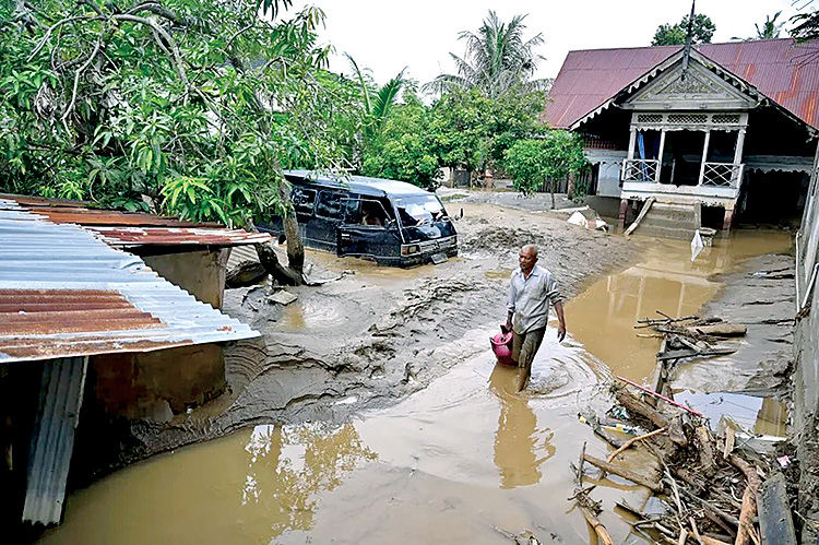 آسیا غرق در فاجعه