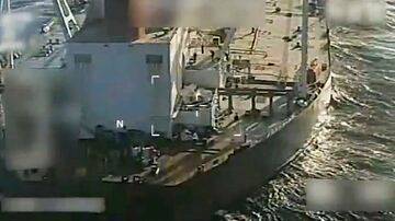 تعقیب‌وگریز نفتکش ادعایی مرتبط با ایران توسط آمریکا / خدمه پرچم روسیه روی بدنه خود کشیدند