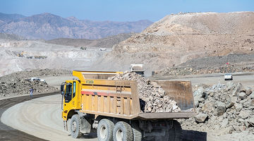 دوگانه حیات معدن‌کاری تا پایان سال