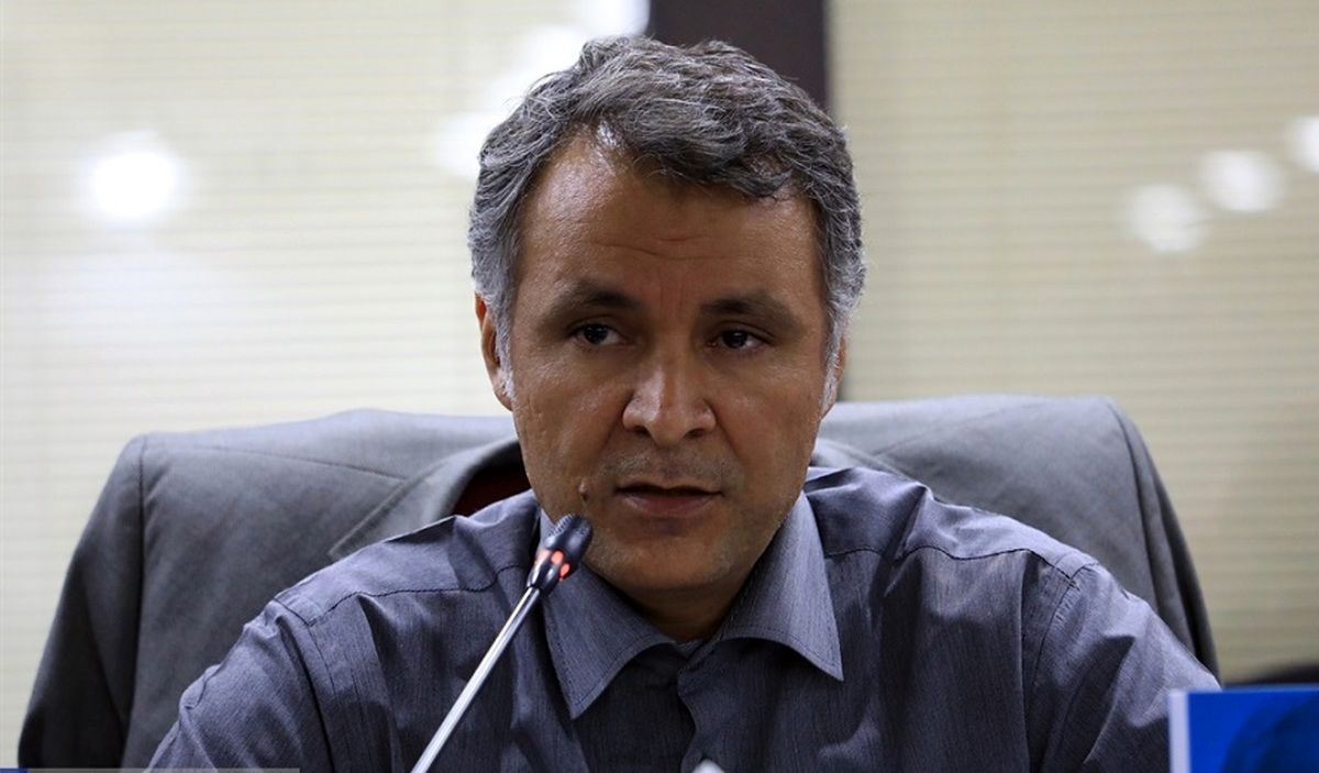 محمد فاضلی: لایحه مقابله با محتوای خلاف واقع در فضای مجازی فقط شهروندان بی قدرت را مجازات می‌کند