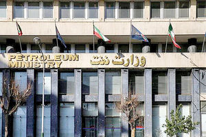 پشت‌پرده استعفای پاک‌نژاد