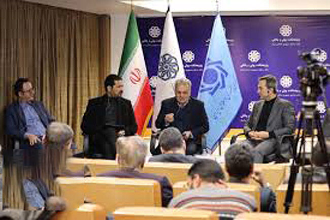 بانک مرکزی به توسعه لیزینگ‏‌ها کمک می‌کند