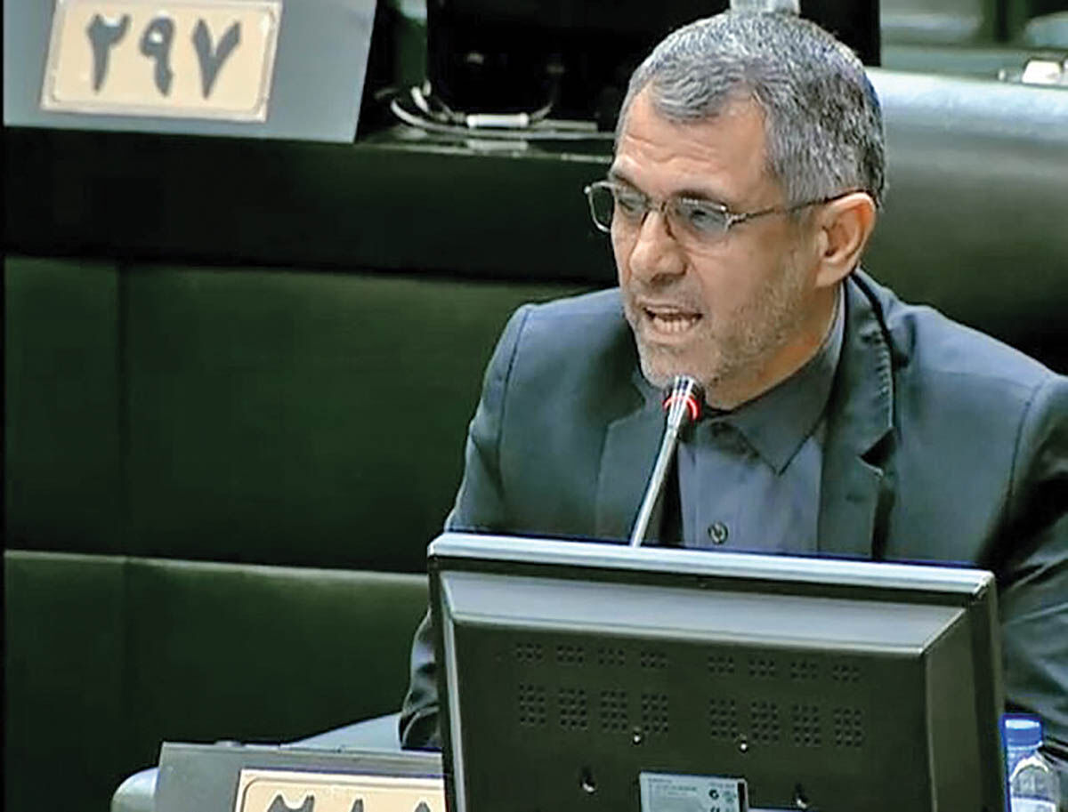 نماینده مجلس: به تحریم داخلی ملت در حوزه آی‌تی پایان دهید