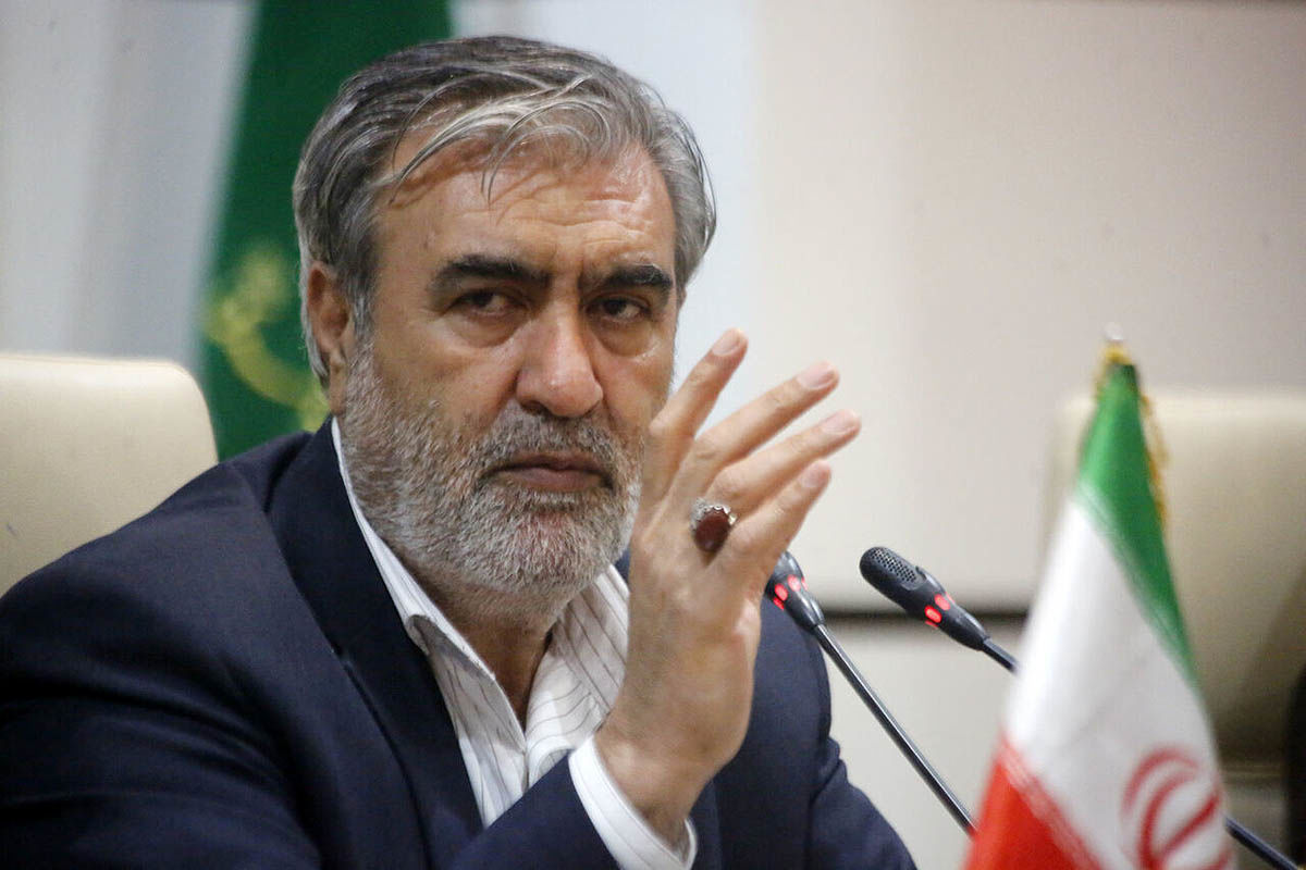 مذاکره به معنای عقبنشینی نیست