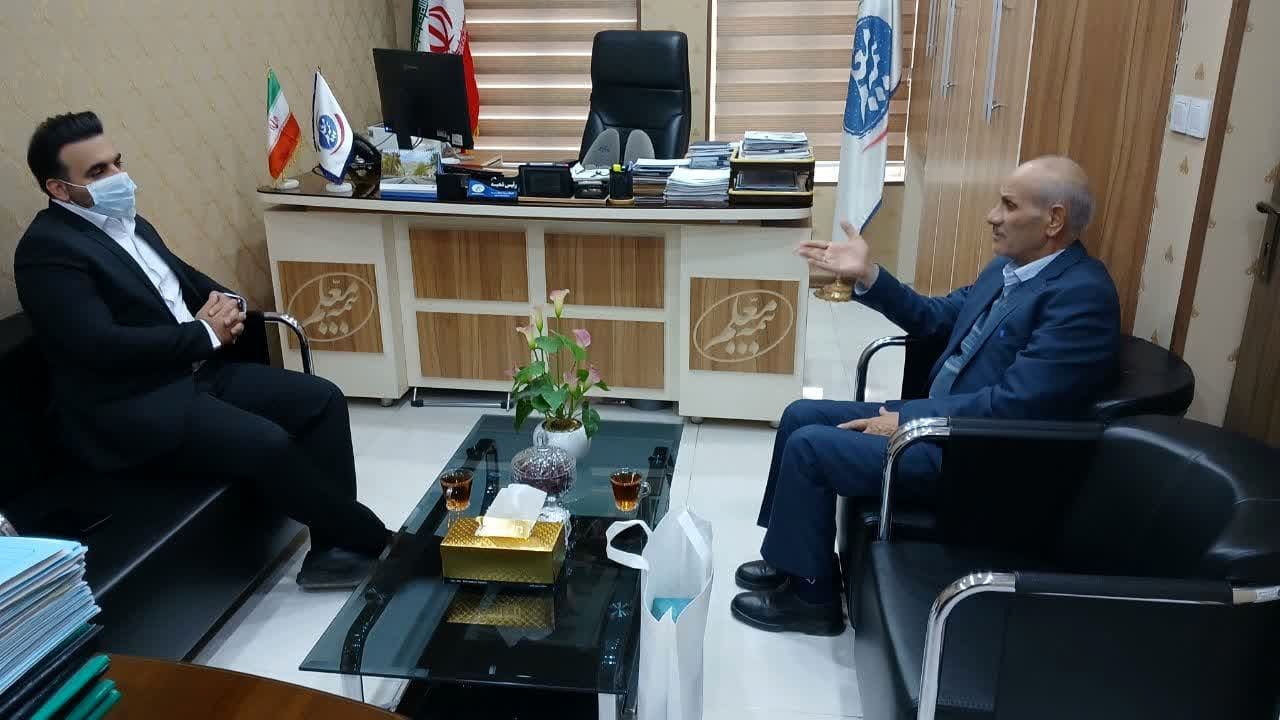 دیدار مدیر بیمه دی خراسان جنوبی با پیشکسوتان صنعت بیمه