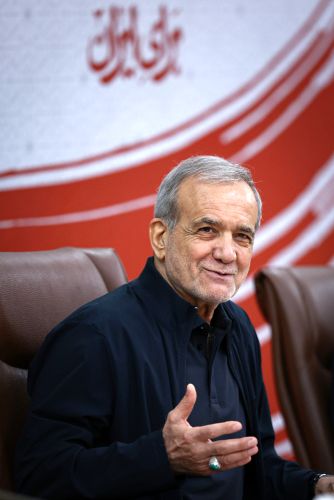 پزشکیان: گفت‌وگوها آمریکا را مجبور به همراهی کرد/ هنر، آوردن نگاه‌های مشترک به میدان است