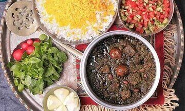تیر خلاص گرانی به غذای محبوب ایرانی‌ها/ قرمه سبزی لاکچری شد