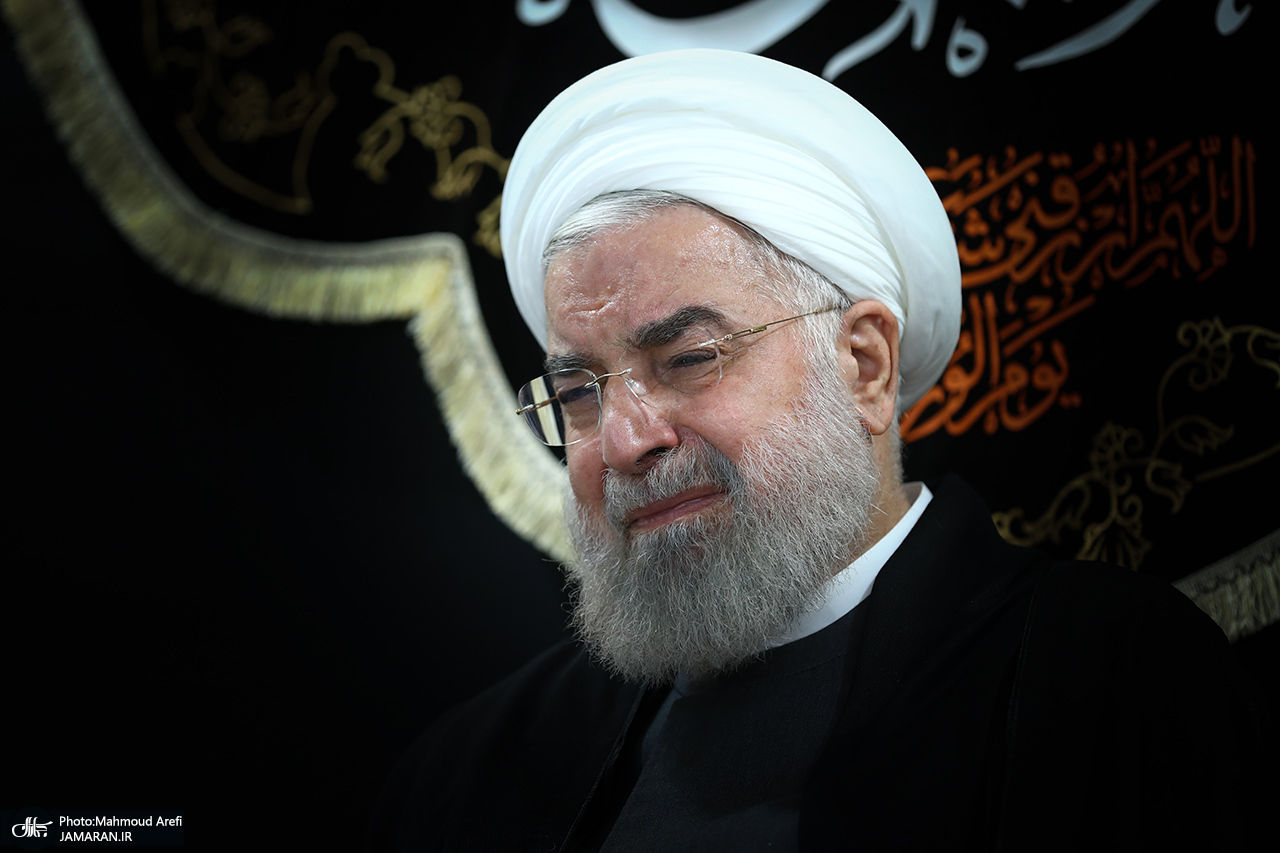 چهره گریان حسن روحانی در یک مراسم +تصاویر