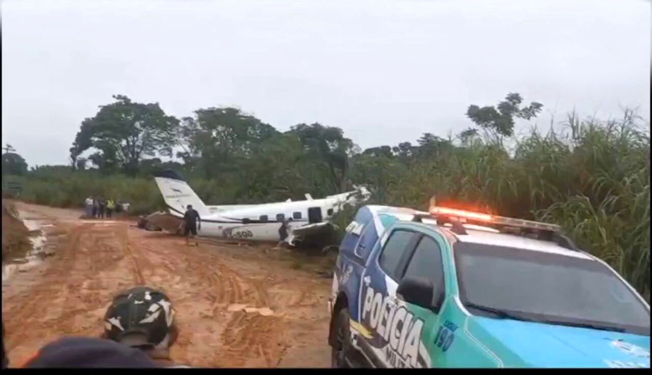 مرگ  14 نفر در اثر سقوط این هواپیما