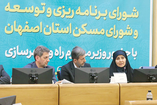 عزم جدی دولت پزشکیان برای  تحویل واحدهای مسکن ملی
