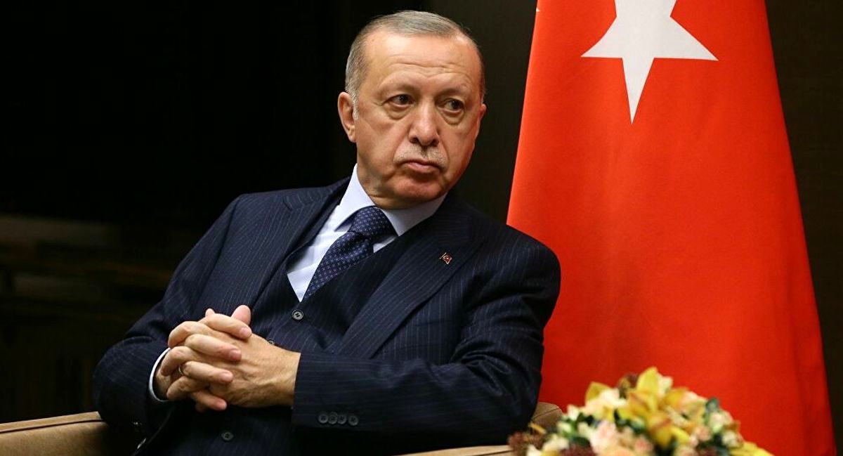 دفتر حزب اردوغان در استانبول مورد حمله قرار گرفت