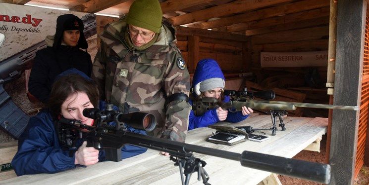 وضعیت
اضطراری
در اوکراین؛ اجازه حمل سلاح گرم و دفاع به شهروندان