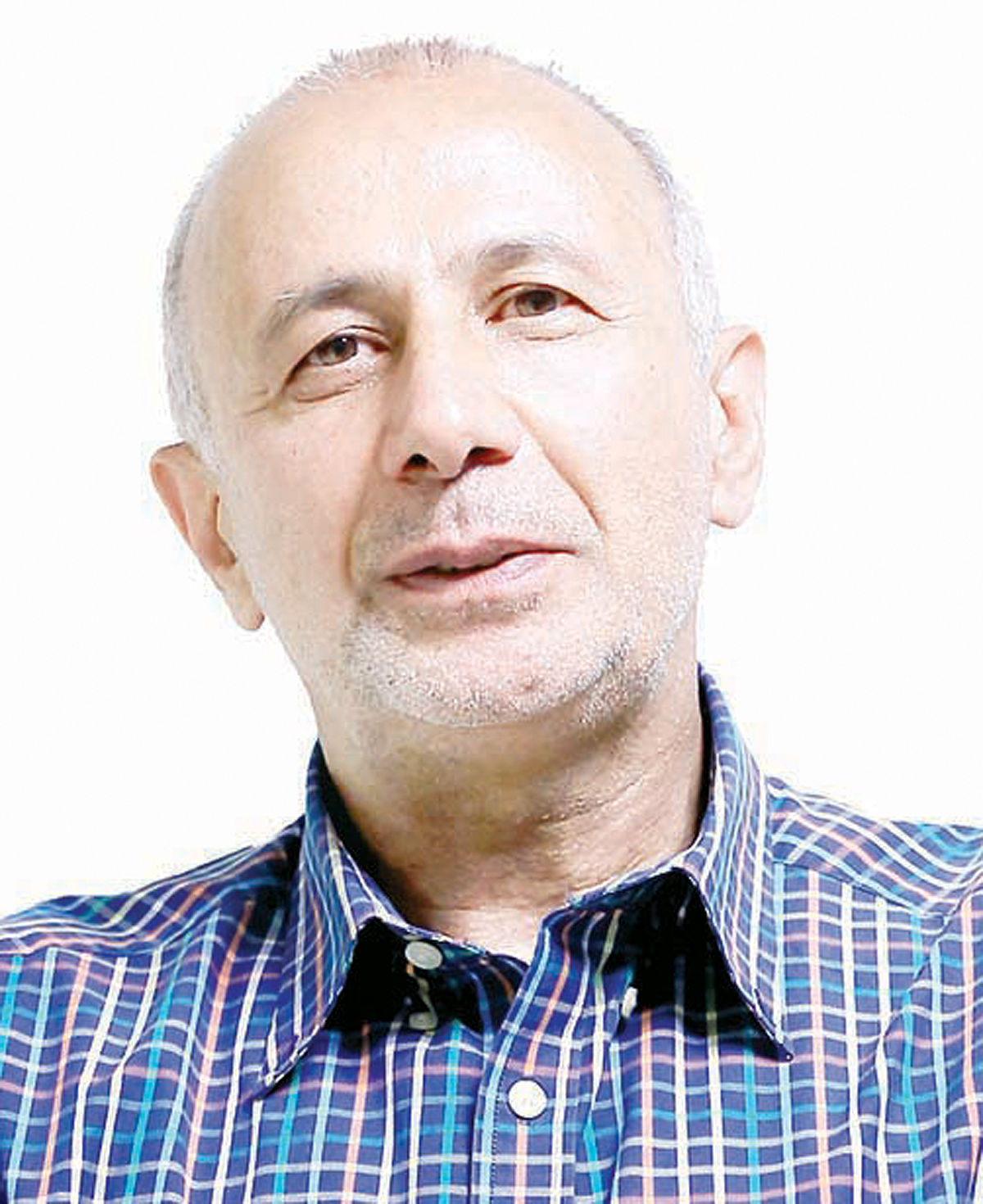 ابراهیم متقی؛ مشاور بین‌الملل «دنیای اقتصاد»