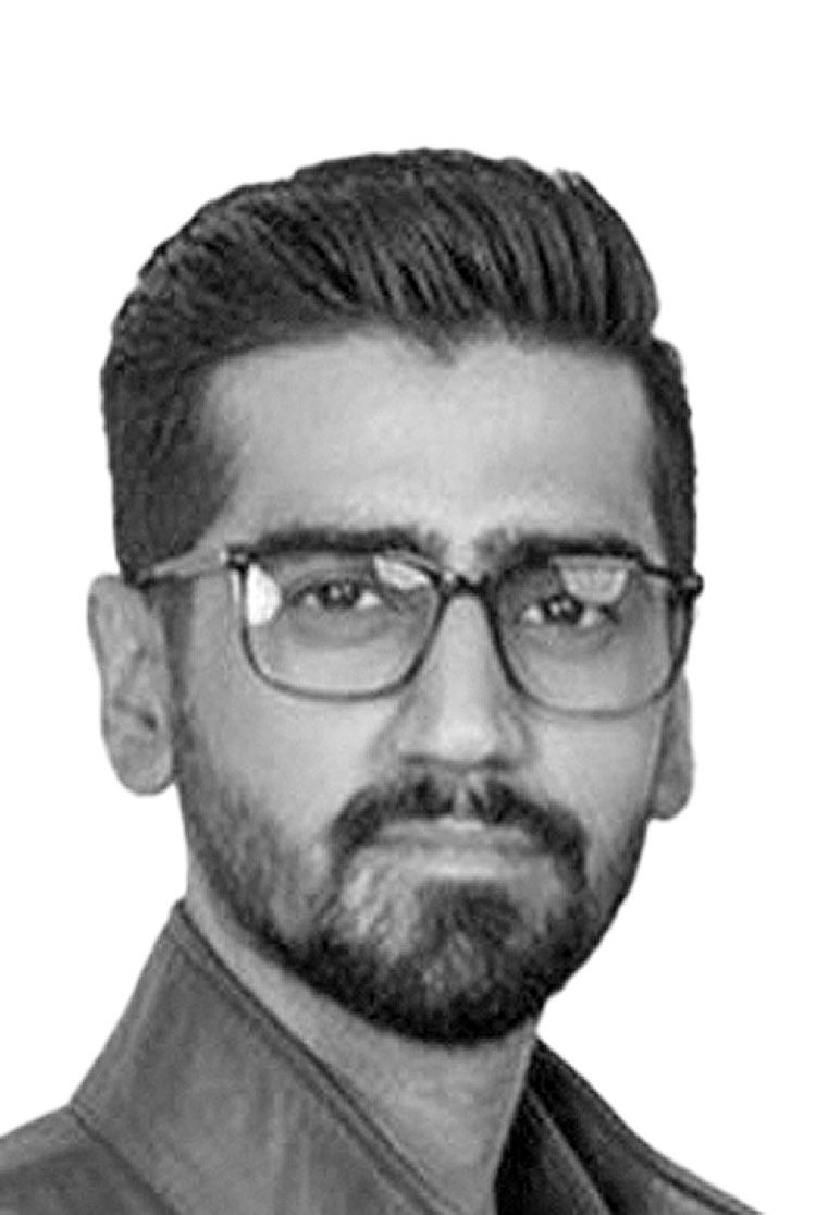 عارف  کرامتی 