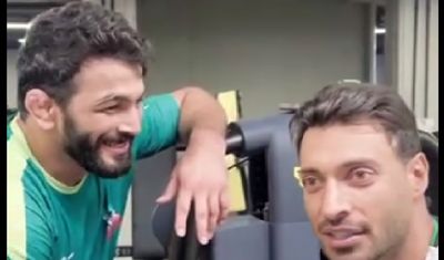کری‌خوانی جالب حسن یزدانی و شجاع خلیل‌زاده بر سر قهرمانی جام جهانی +فیلم