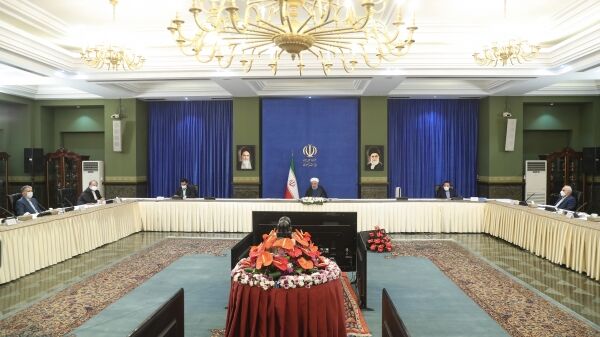 روحانی: دولت الکترونیکی از مهمترین گام‌های این دولت برای شفافیت و رفع موانع تولید است