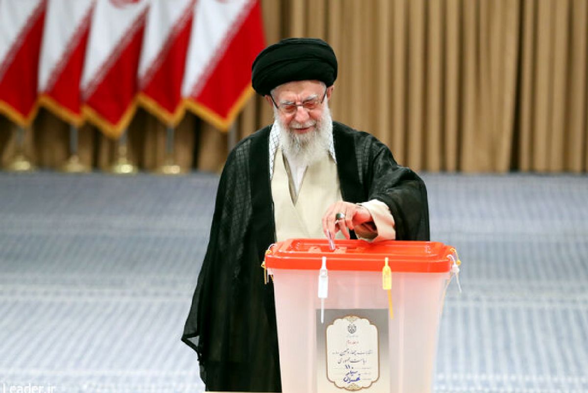 پیام رهبر انقلاب در پی حضور گرم و پرشور ملت ایران در انتخابات ریاست جمهوری چهاردهم