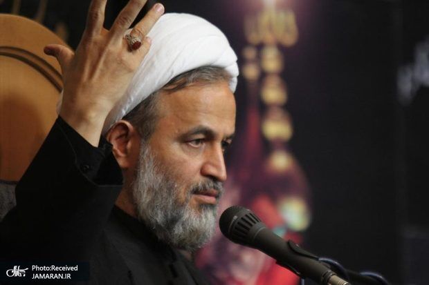 پناهیان: چه کسی روحانی را محاکمه می کند؟