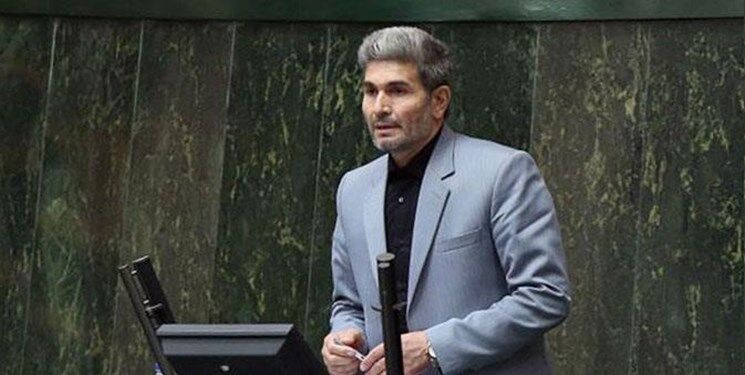 آقای فیاضی عنوان و علل نخبگی شما چیست که از کانون نبخگان دکترای فقه گرفته‌اید؟
