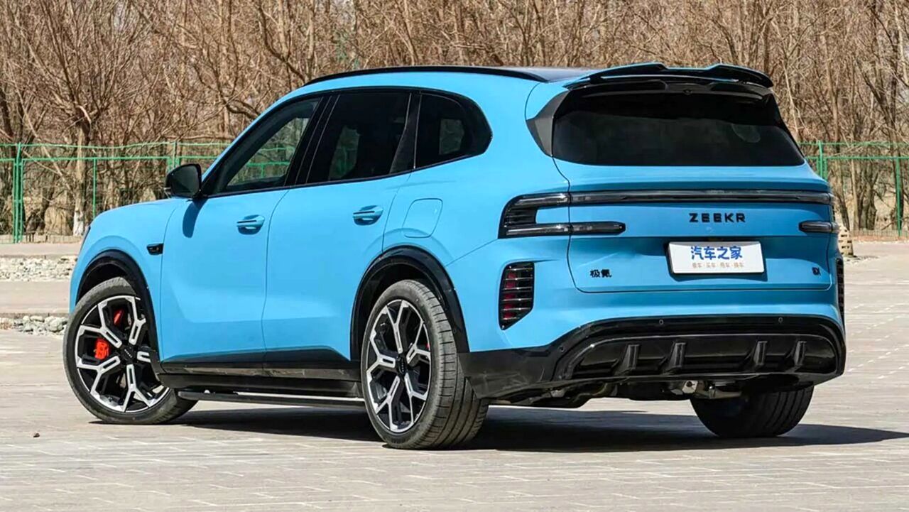 شاسی‌بلند لوکس چینی با قدرت ۱۳۸۰ اسب بخار!