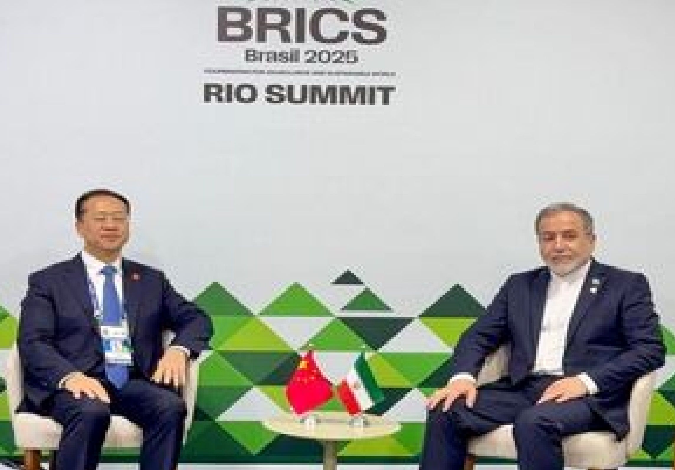 تاکید «پکن» بر تداوم همکاری نزدیک با «تهران»