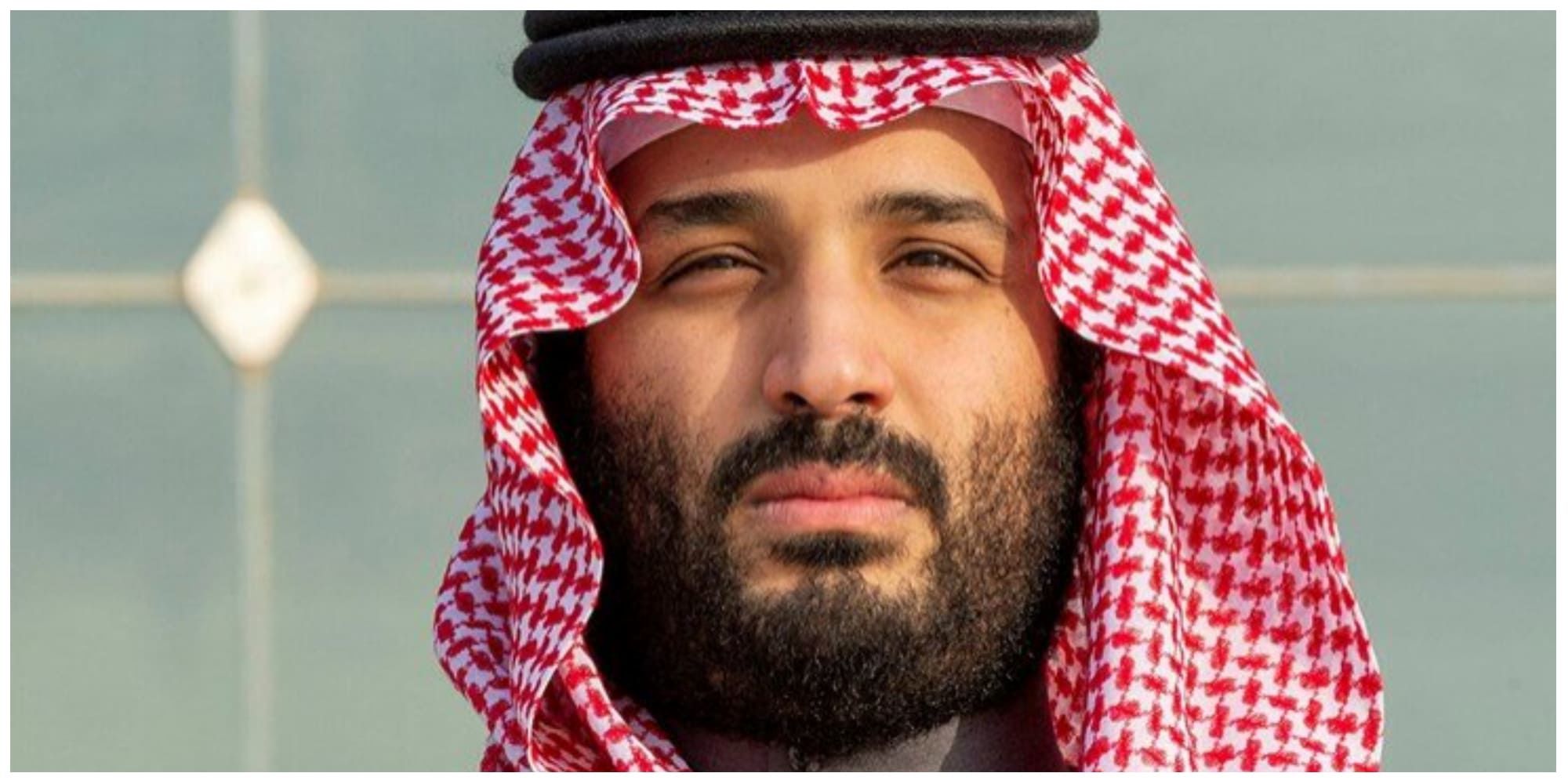 جنجال یک تابلو در عربستان/ این چهره ولیعهد بعدی عربستان است؟ + عکس