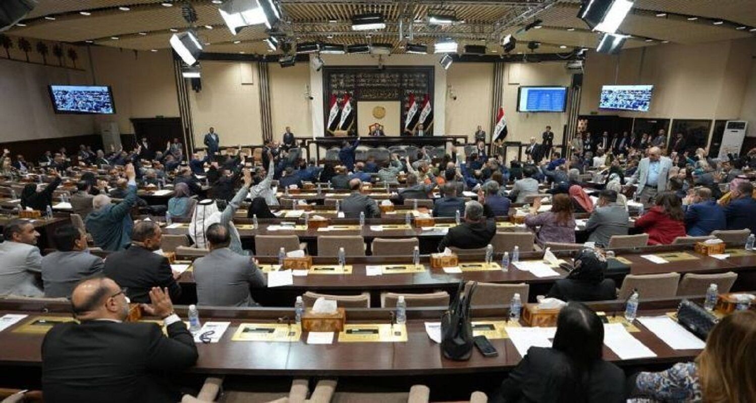 انتخاب رئیس جدید پارلمان عراق به تعویق افتاد!