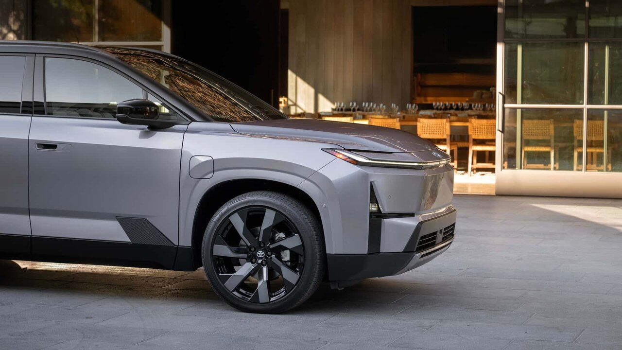 بازگشت یک شاسی‌بلند محبوب / هایلندر ۲۰۲۷ معرفی شد