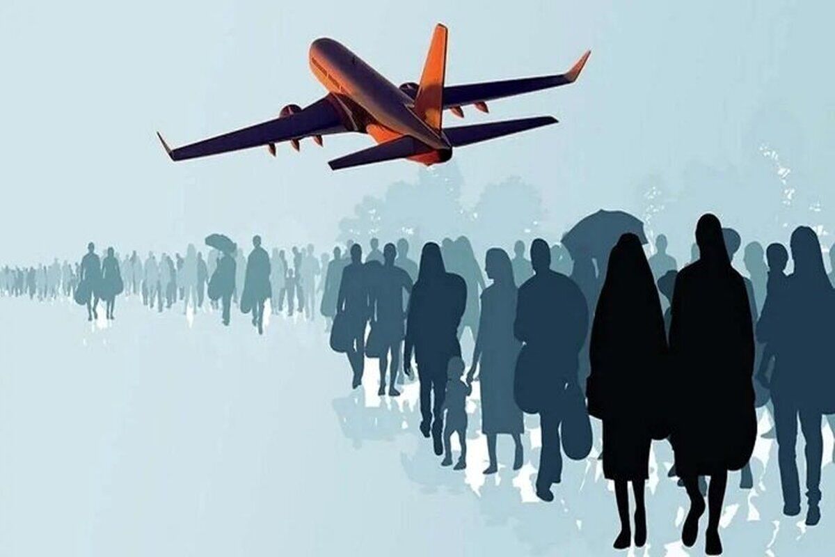 مهاجرت 200 هزار دانشجوی ایران طی 20 سال / 1500 استاد دانشگاه هم طی 5 سال از مهاجرت کردند