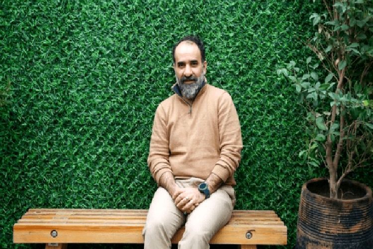 پیگیری رهبر معظم انقلاب از وضعیت سلامت رضا امیرخانی 