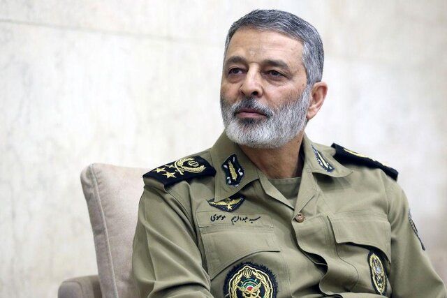فرمانده کل ارتش: حق انتقام از دشمنان برای ایران محفوظ است