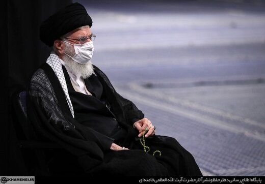 دومین شب مراسم عزاداری حضرت اباعبدالله الحسین در حضور رهبر انقلاب +عکس