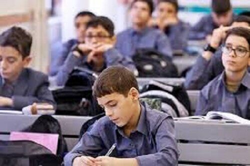  ۲۵ درصد دانش‌آموزان به‌دلیل نداشتن گوشی هوشمند ترک تحصیل کرده‌اند
