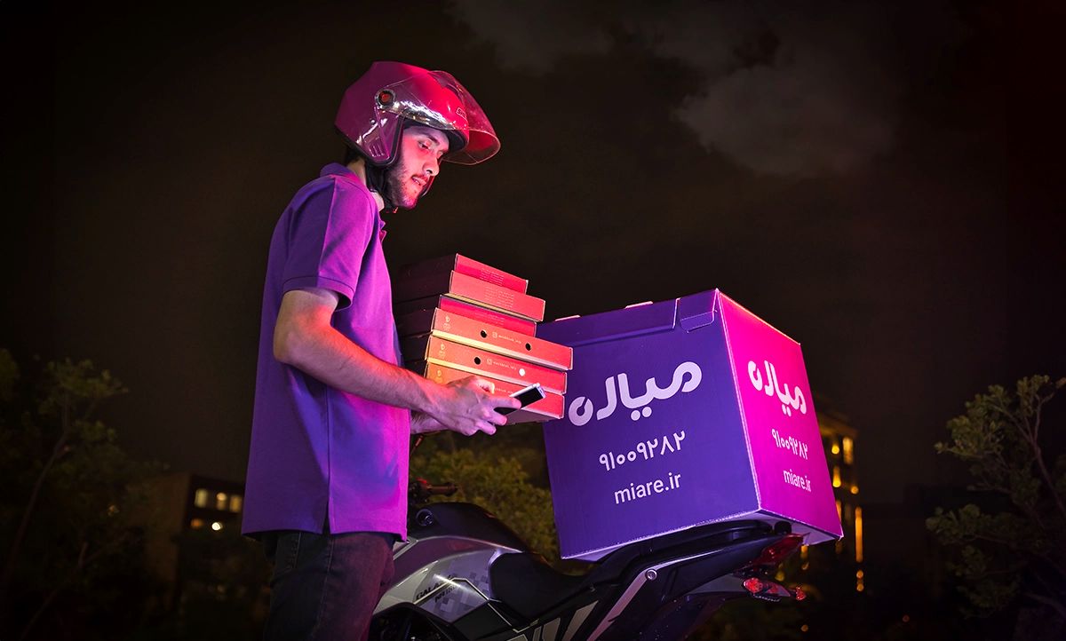 سریع‌ترین راه برای ارسال غذا با پیک موتوری در تهران و کرج چیست؟