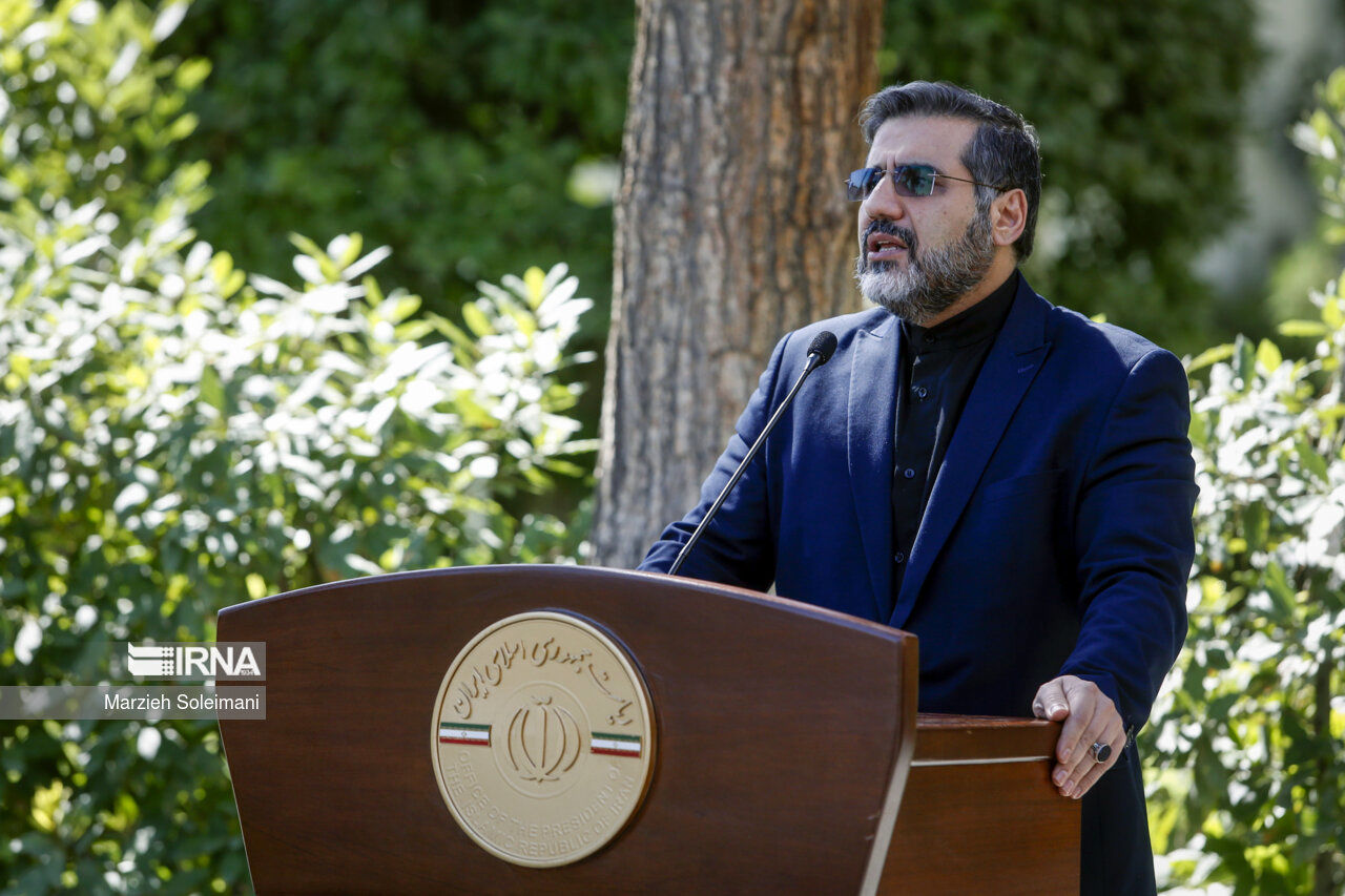 وزیر ارشاد: هر کس به قوانین جمهوری اسلامی احترام نگذارد، امکان فعالیت ندارد
