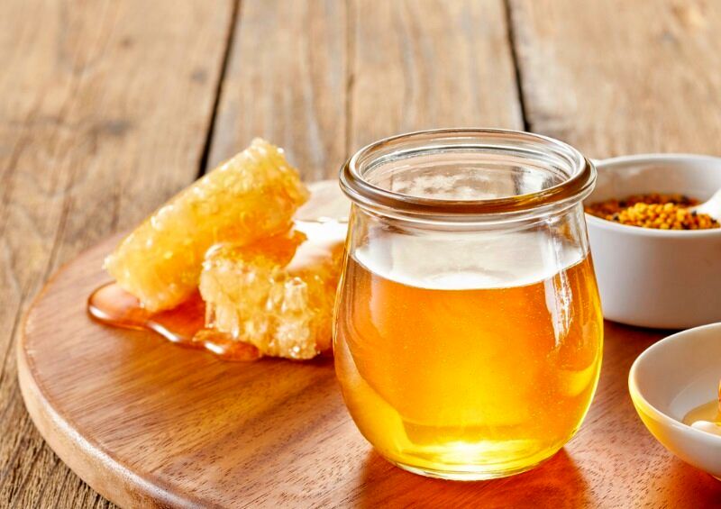 آیا عسل طبیعی شکرک می‌زند؟/ روش صحیح نگهداری عسل را بشناسید 2